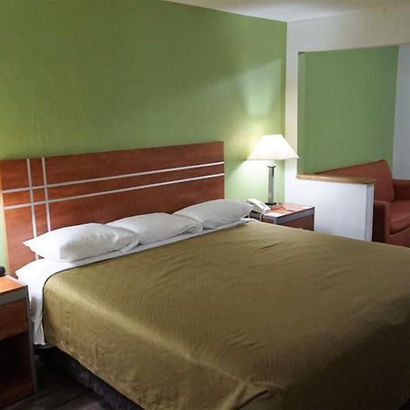 Econo Lodge & Suites Pekin Eksteriør billede