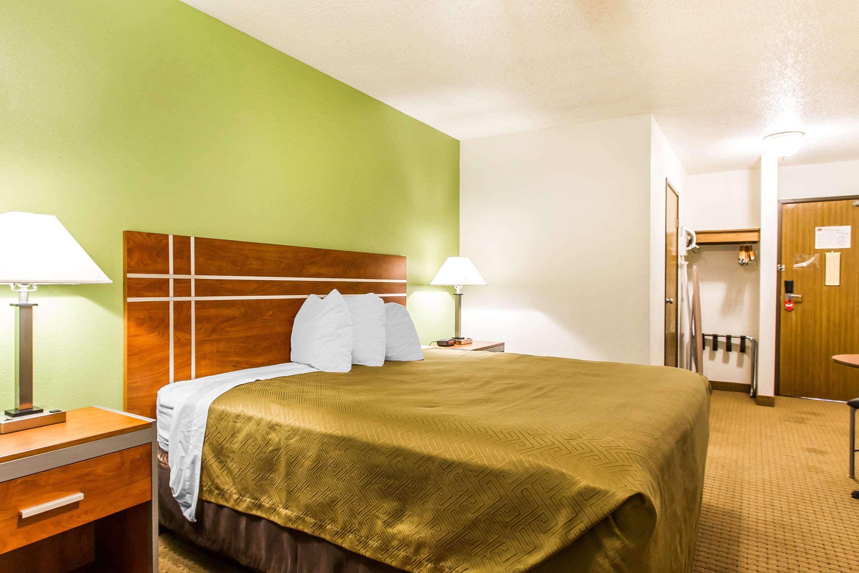 Econo Lodge & Suites Pekin Eksteriør billede